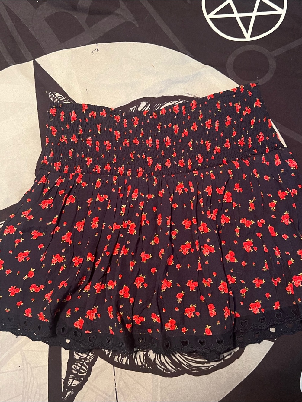 American Eagle Skirt with Red Floral Print XS